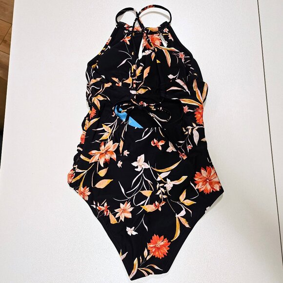 Cupshe Cutout Tie Back One Piece Swimsuit - Picture 2 of 6